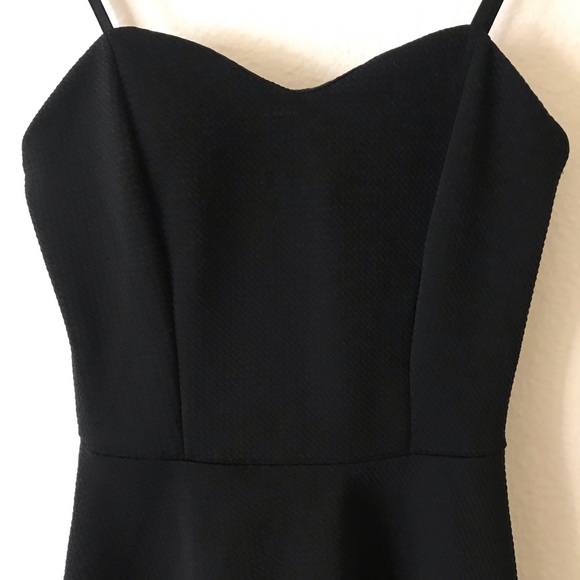 Noble U Black Mini Dress - Picture 4 of 8